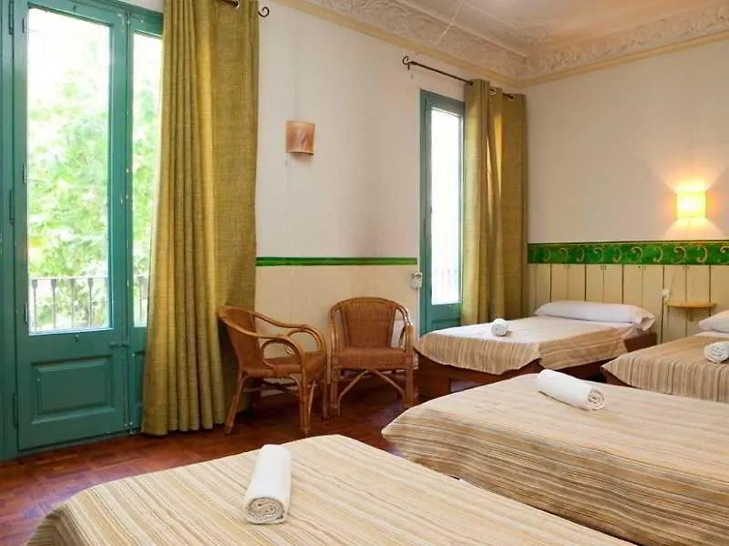 Hostal Que Tal Barcelona Spain