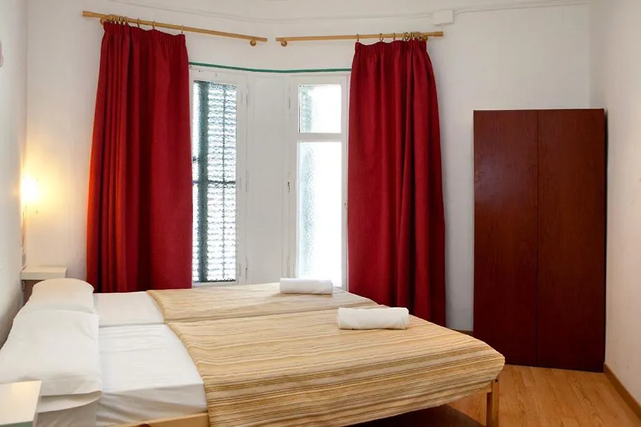 Hostal Que Tal Barcelona Guest house